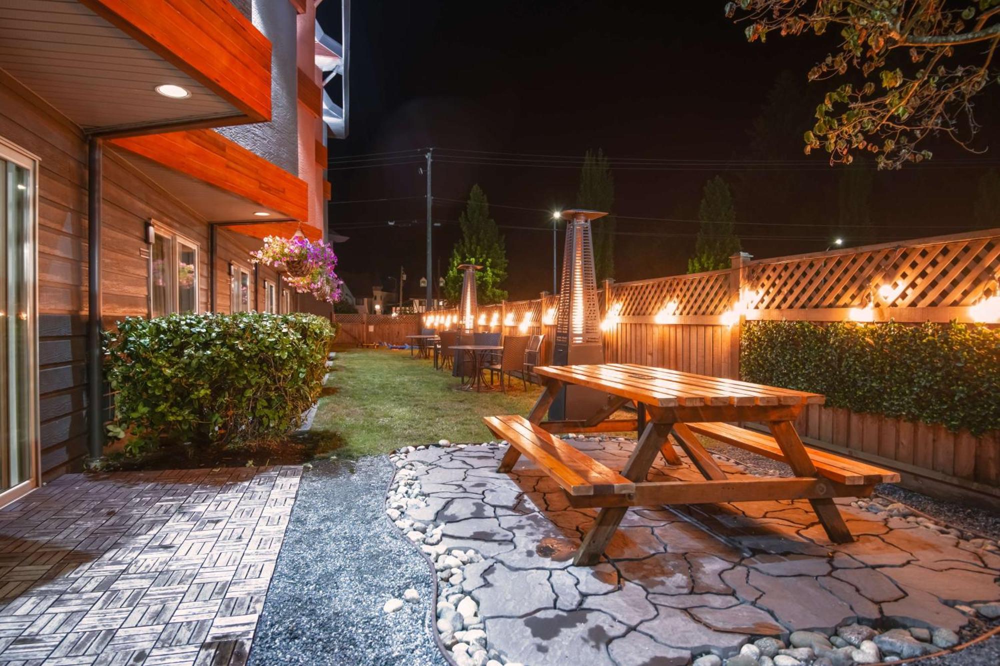 Coast Parksville Hotel المظهر الخارجي الصورة