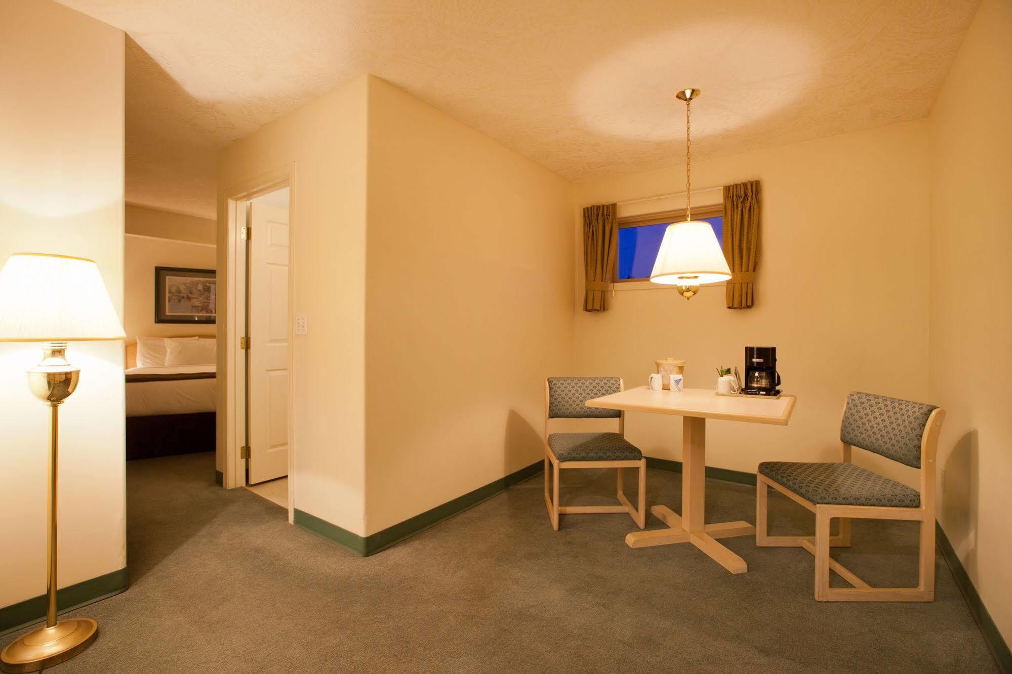 Coast Parksville Hotel المظهر الخارجي الصورة